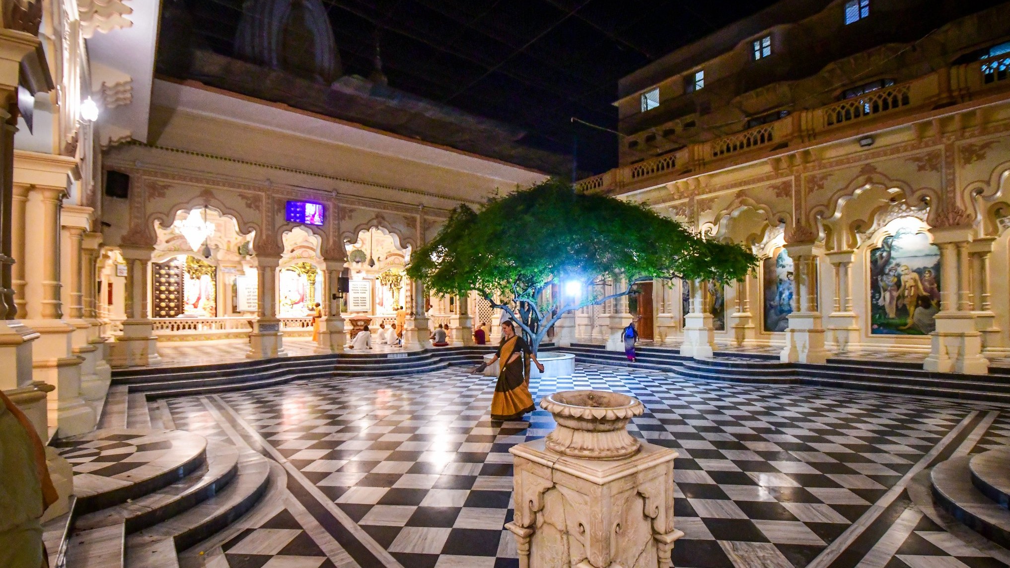 2 Days Vrindavan - Kaman Tour Package